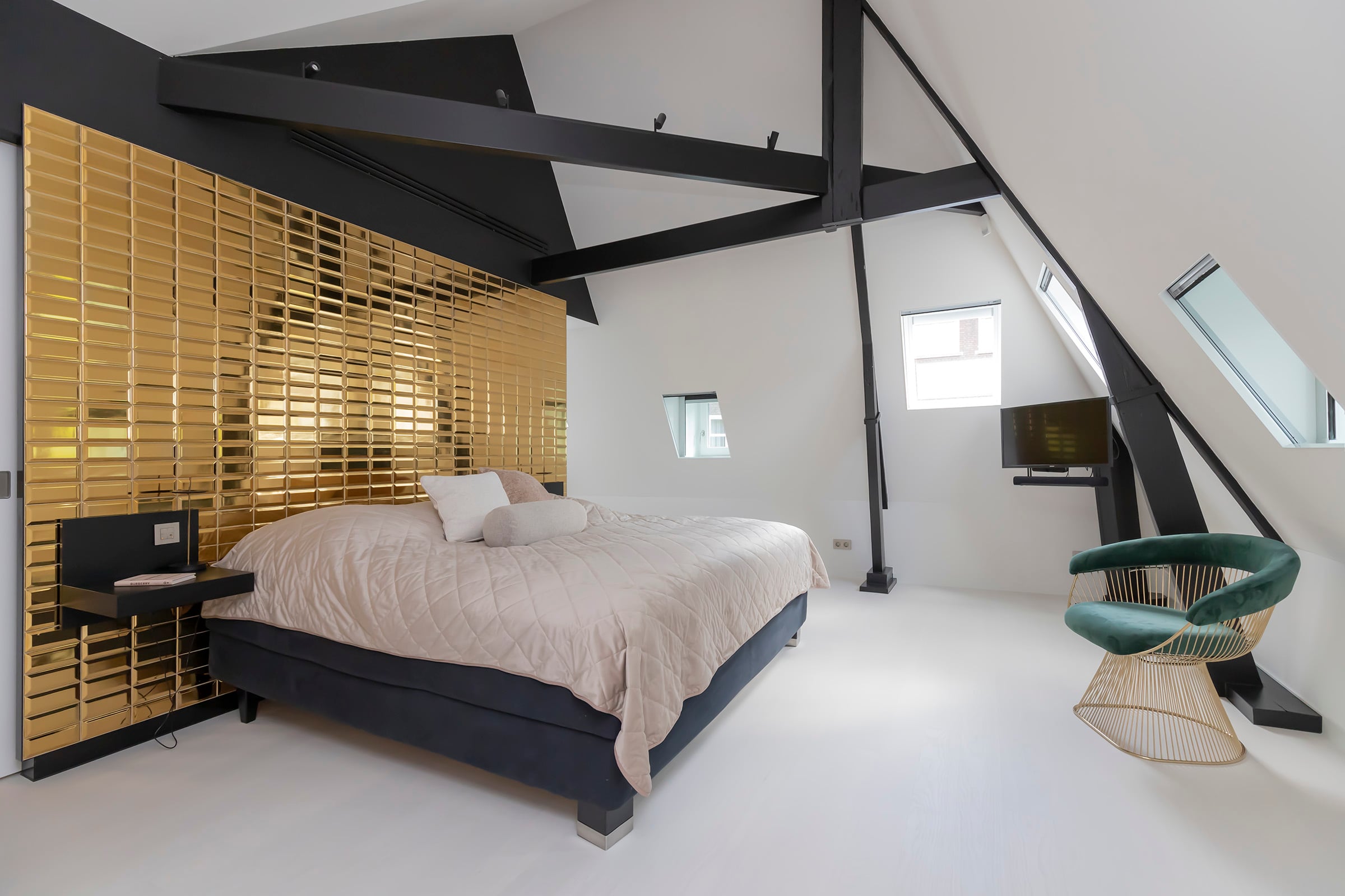 Master suite with golden wall